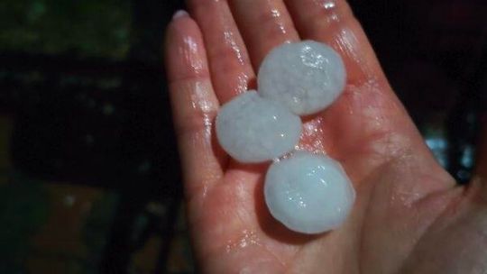 Nawałnica w powiecie krasnostawskim. Spadł grad wielkości piłeczek pingpongowych [GALERIA ZDJĘĆ]