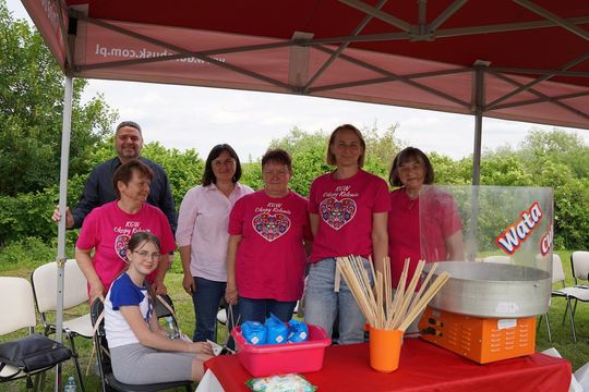 Radosny charytatywny Dzień Dziecka w Dorohusku. Zbierali pieniążki dla chorego Szymona [GALERIA ZDJĘĆ]