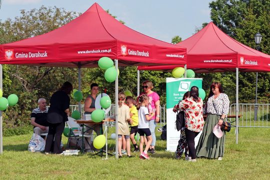Radosny charytatywny Dzień Dziecka w Dorohusku. Zbierali pieniążki dla chorego Szymona [GALERIA ZDJĘĆ]