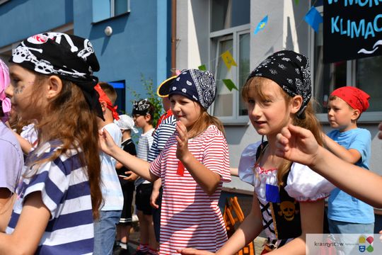 Festyn w morskim klimacie w Szkole Podstawowej nr 5 w Krasnymstawie [GALERIA ZDJĘĆ]
