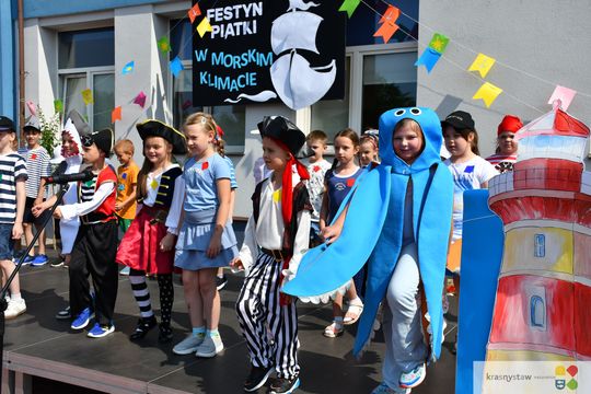 Festyn w morskim klimacie w Szkole Podstawowej nr 5 w Krasnymstawie [GALERIA ZDJĘĆ]