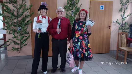 Muzyka, śmiech i wspólne plany - seniorzy z regionu bawili się w Janowie [GALERIA ZDJĘĆ]