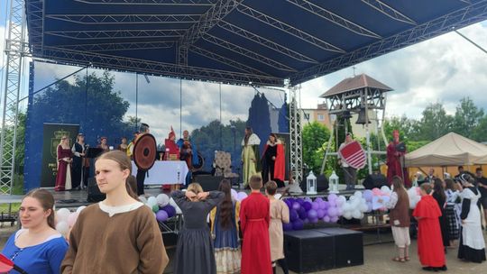 Chełm. Rodzinny Festyn Królewski przy Parafii pw. Chrystusa Odkupiciela w Chełmie [GALERIA ZDJĘĆ]