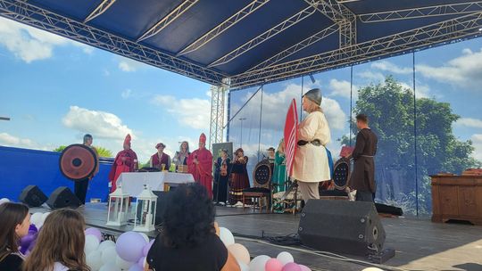 Chełm. Rodzinny Festyn Królewski przy Parafii pw. Chrystusa Odkupiciela w Chełmie [GALERIA ZDJĘĆ]