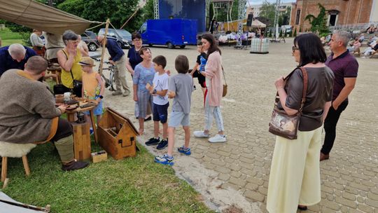 Chełm. Rodzinny Festyn Królewski przy Parafii pw. Chrystusa Odkupiciela w Chełmie [GALERIA ZDJĘĆ]