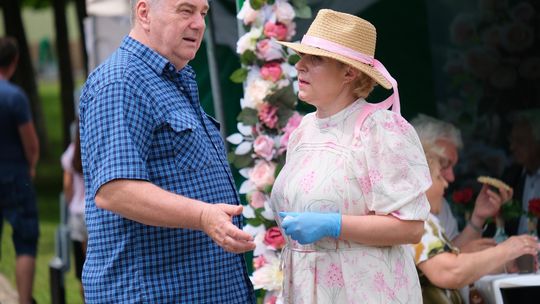 III Powiatowy Festiwal Piosenki Biesiadnej i Święto Rodzin Zastępczych w Nowinach [GALERIA ZDJĘĆ]