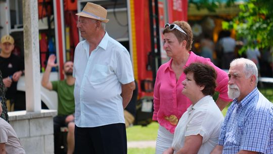 III Powiatowy Festiwal Piosenki Biesiadnej i Święto Rodzin Zastępczych w Nowinach [GALERIA ZDJĘĆ]