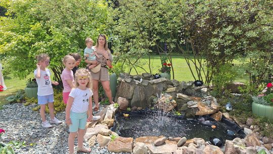 III Powiatowy Festiwal Piosenki Biesiadnej i Święto Rodzin Zastępczych w Nowinach [GALERIA ZDJĘĆ]