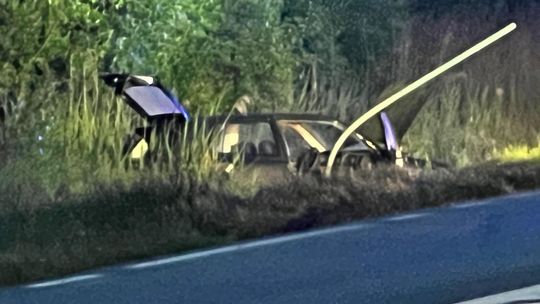 Na trasie Okuninka–Włodawa auto wypadło z drogi [ZDJĘCIA]