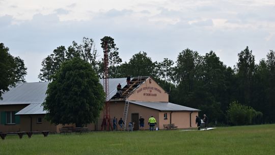 Pow. włodawski. Armagedon w Różańce. Wichura zrywała dachy, powalała drzewa [ZDJĘCIA]