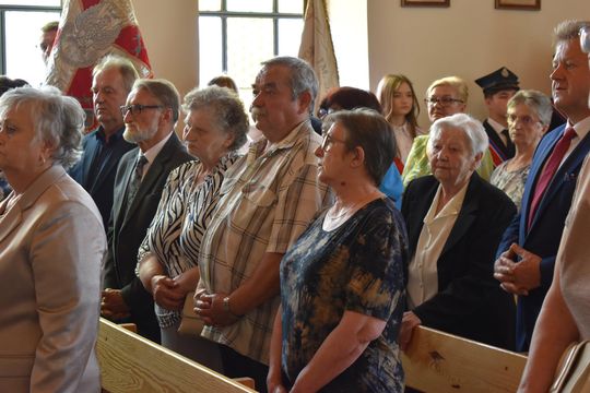 Gm. Gorzków. Odsłonięcie tablicy pamięci Sybiraków w Bobrowem [GALERIA ZDJĘĆ]