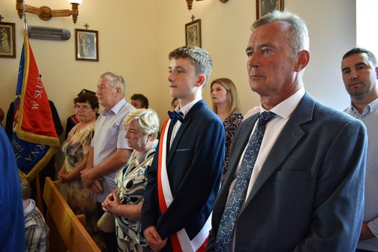 Gm. Gorzków. Odsłonięcie tablicy pamięci Sybiraków w Bobrowem [GALERIA ZDJĘĆ]