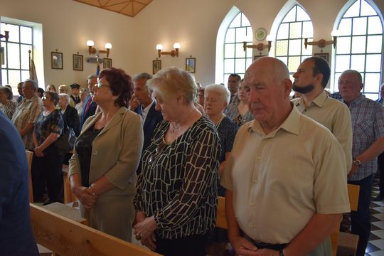 Gm. Gorzków. Odsłonięcie tablicy pamięci Sybiraków w Bobrowem [GALERIA ZDJĘĆ]