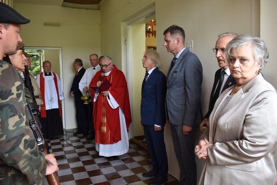 Gm. Gorzków. Odsłonięcie tablicy pamięci Sybiraków w Bobrowem [GALERIA ZDJĘĆ]