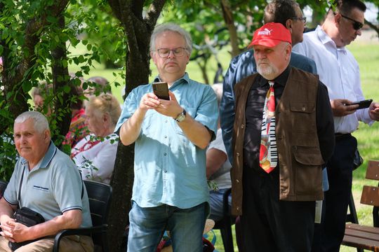 III Powiatowy Festiwal Piosenki Biesiadnej i Święto Rodzin Zastępczych w Nowinach [GALERIA ZDJĘĆ]