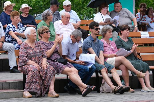 III Powiatowy Festiwal Piosenki Biesiadnej i Święto Rodzin Zastępczych w Nowinach [GALERIA ZDJĘĆ]