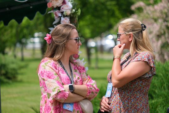 III Powiatowy Festiwal Piosenki Biesiadnej i Święto Rodzin Zastępczych w Nowinach [GALERIA ZDJĘĆ]