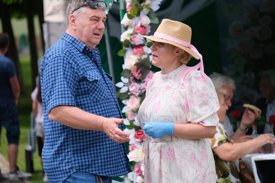 III Powiatowy Festiwal Piosenki Biesiadnej i Święto Rodzin Zastępczych w Nowinach [GALERIA ZDJĘĆ]