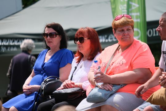 III Powiatowy Festiwal Piosenki Biesiadnej i Święto Rodzin Zastępczych w Nowinach [GALERIA ZDJĘĆ]