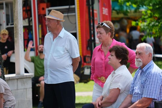 III Powiatowy Festiwal Piosenki Biesiadnej i Święto Rodzin Zastępczych w Nowinach [GALERIA ZDJĘĆ]