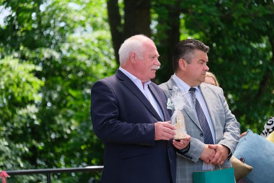 III Powiatowy Festiwal Piosenki Biesiadnej i Święto Rodzin Zastępczych w Nowinach [GALERIA ZDJĘĆ]