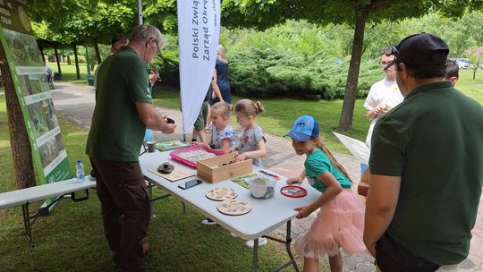 III Powiatowy Festiwal Piosenki Biesiadnej i Święto Rodzin Zastępczych w Nowinach [GALERIA ZDJĘĆ]
