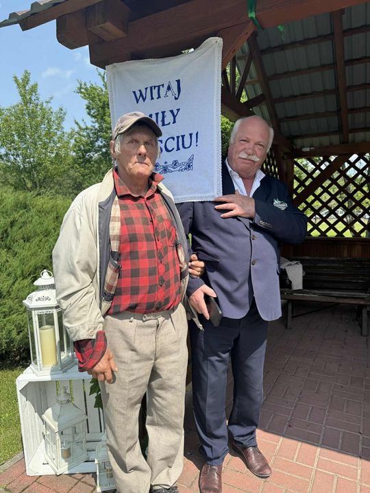 III Powiatowy Festiwal Piosenki Biesiadnej i Święto Rodzin Zastępczych w Nowinach [GALERIA ZDJĘĆ]