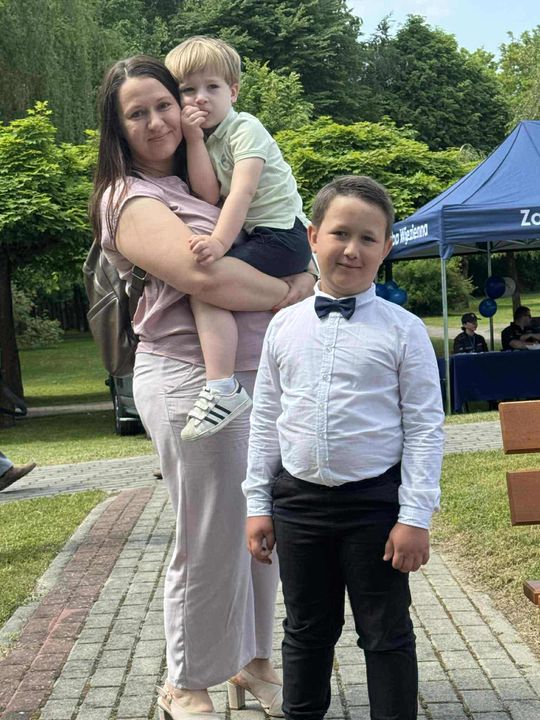 III Powiatowy Festiwal Piosenki Biesiadnej i Święto Rodzin Zastępczych w Nowinach [GALERIA ZDJĘĆ]