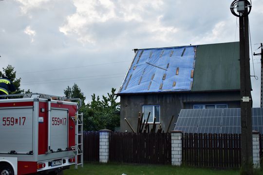 Pow. włodawski. Armagedon w Różańce. Wichura zrywała dachy, powalała drzewa [ZDJĘCIA]