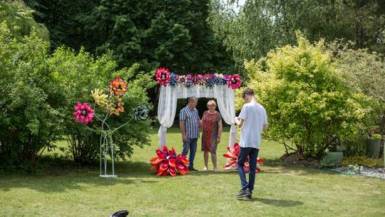 III Powiatowy Festiwal Piosenki Biesiadnej i Święto Rodzin Zastępczych w Nowinach cz. II [GALERIA ZDJĘĆ]