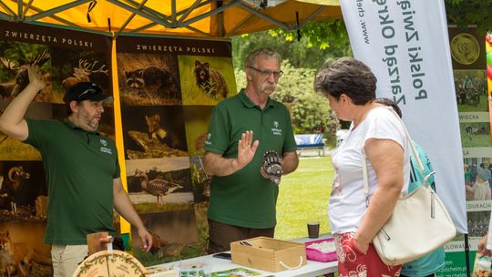 III Powiatowy Festiwal Piosenki Biesiadnej i Święto Rodzin Zastępczych w Nowinach cz. II [GALERIA ZDJĘĆ]