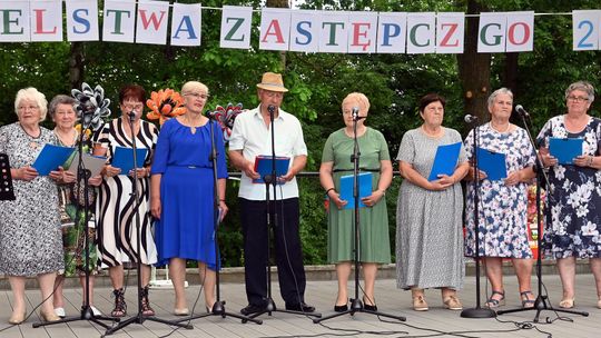 III Powiatowy Festiwal Piosenki Biesiadnej i Święto Rodzin Zastępczych w Nowinach cz. II [GALERIA ZDJĘĆ]