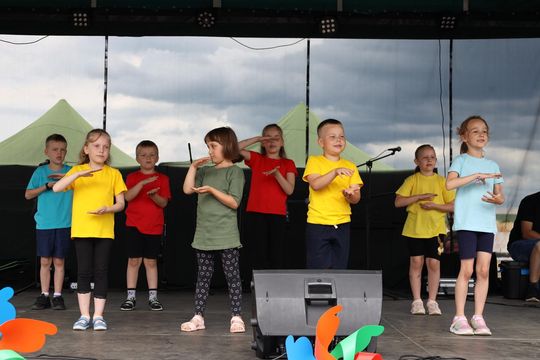 Gm. Leśniowice. Radosny Piknik Rodzinny nad Zalewem Maczuły w Horodysku! [GALERIA ZDJĘĆ]