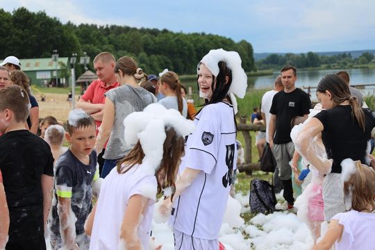 Gm. Leśniowice. Radosny Piknik Rodzinny nad Zalewem Maczuły w Horodysku! [GALERIA ZDJĘĆ]