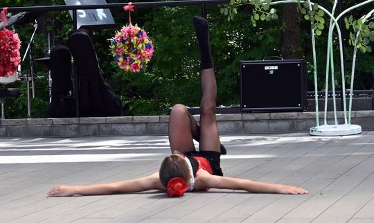 III Powiatowy Festiwal Piosenki Biesiadnej i Święto Rodzin Zastępczych w Nowinach cz. II [GALERIA ZDJĘĆ]