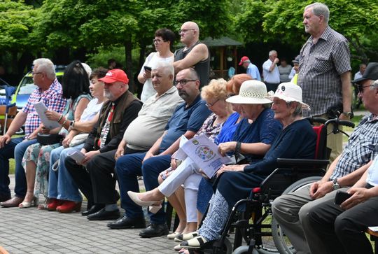 III Powiatowy Festiwal Piosenki Biesiadnej i Święto Rodzin Zastępczych w Nowinach cz. II [GALERIA ZDJĘĆ]