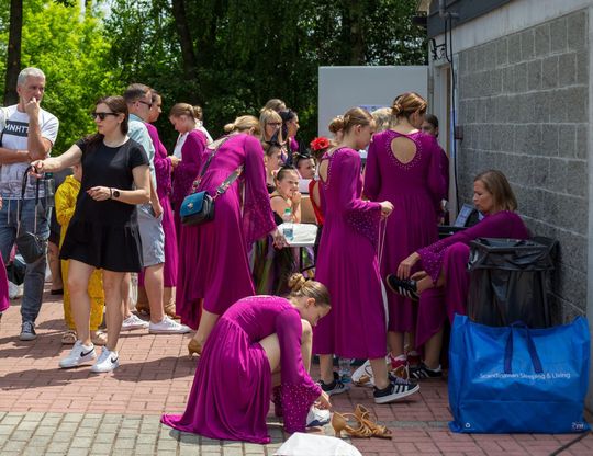 III Powiatowy Festiwal Piosenki Biesiadnej i Święto Rodzin Zastępczych w Nowinach cz. II [GALERIA ZDJĘĆ]