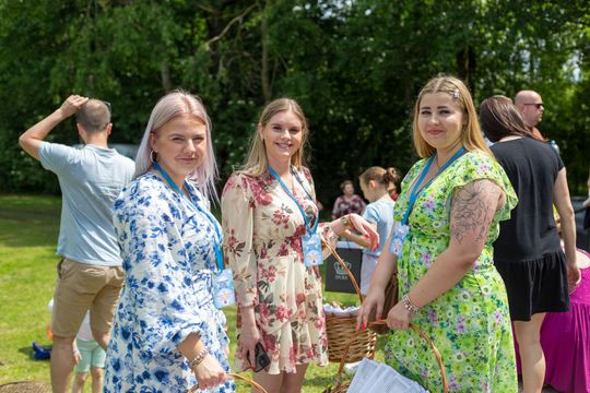 III Powiatowy Festiwal Piosenki Biesiadnej i Święto Rodzin Zastępczych w Nowinach cz. II [GALERIA ZDJĘĆ]