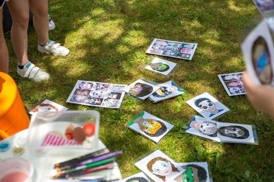 III Powiatowy Festiwal Piosenki Biesiadnej i Święto Rodzin Zastępczych w Nowinach cz. II [GALERIA ZDJĘĆ]