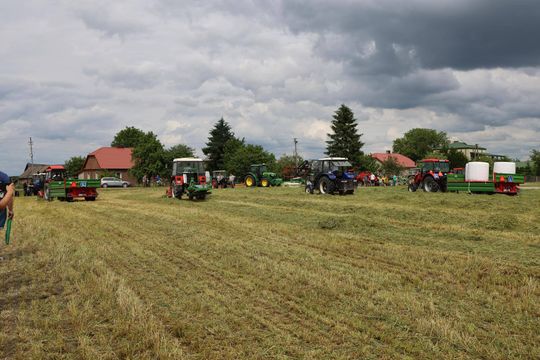 Gm. Chełm. „Okszowskie Agro Show” - pokaz maszyn wymarzonych przez rolnika [GALERIA ZDJĘĆ]