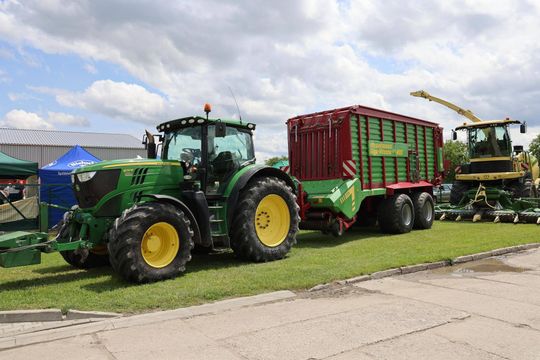 Gm. Chełm. „Okszowskie Agro Show” - pokaz maszyn wymarzonych przez rolnika [GALERIA ZDJĘĆ]