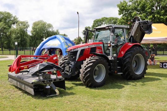 Gm. Chełm. „Okszowskie Agro Show” - pokaz maszyn wymarzonych przez rolnika [GALERIA ZDJĘĆ]