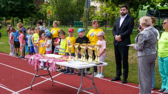 Chełm. Olimpiada Przedszkolaków na stadionie lekkoatletycznym przy II LO [GALERIA ZDJĘĆ]