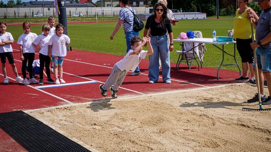 Chełm. Olimpiada Przedszkolaków na stadionie lekkoatletycznym przy II LO [GALERIA ZDJĘĆ]