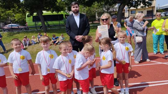 Chełm. Olimpiada Przedszkolaków na stadionie lekkoatletycznym przy II LO [GALERIA ZDJĘĆ]