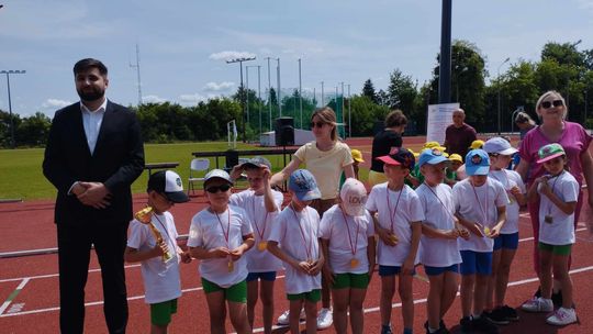 Chełm. Olimpiada Przedszkolaków na stadionie lekkoatletycznym przy II LO [GALERIA ZDJĘĆ]