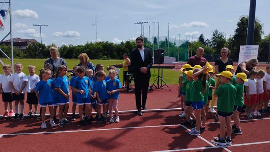Chełm. Olimpiada Przedszkolaków na stadionie lekkoatletycznym przy II LO [GALERIA ZDJĘĆ]