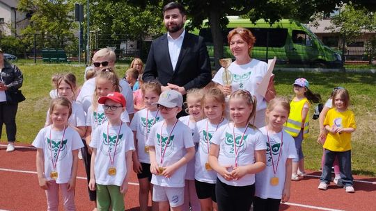 Chełm. Olimpiada Przedszkolaków na stadionie lekkoatletycznym przy II LO [GALERIA ZDJĘĆ]
