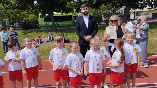 Chełm. Olimpiada Przedszkolaków na stadionie lekkoatletycznym przy II LO [GALERIA ZDJĘĆ]