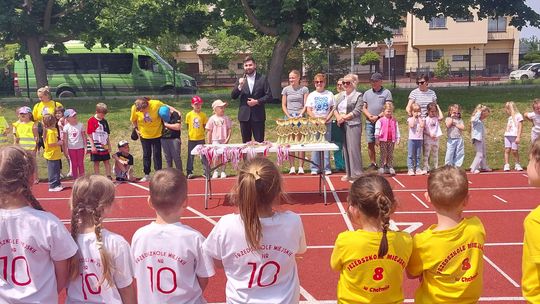 Chełm. Olimpiada Przedszkolaków na stadionie lekkoatletycznym przy II LO [GALERIA ZDJĘĆ]